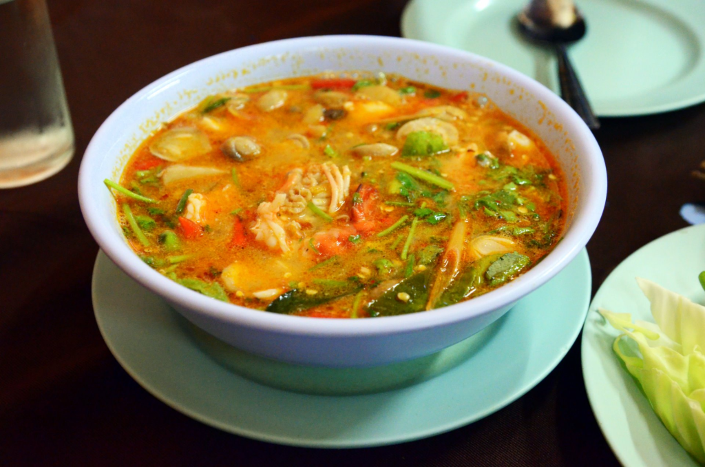 图片[5]-✨ Tom Yum Goong: The Classic Thai Spicy and Sour Shrimp Soup ✨ - Ayany Travel-Ayany Travel