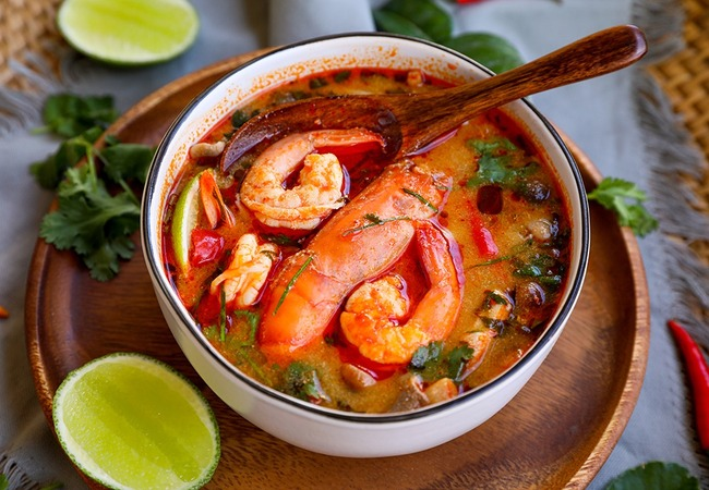 图片[3]-✨ Tom Yum Goong: The Classic Thai Spicy and Sour Shrimp Soup ✨ - Ayany Travel-Ayany Travel