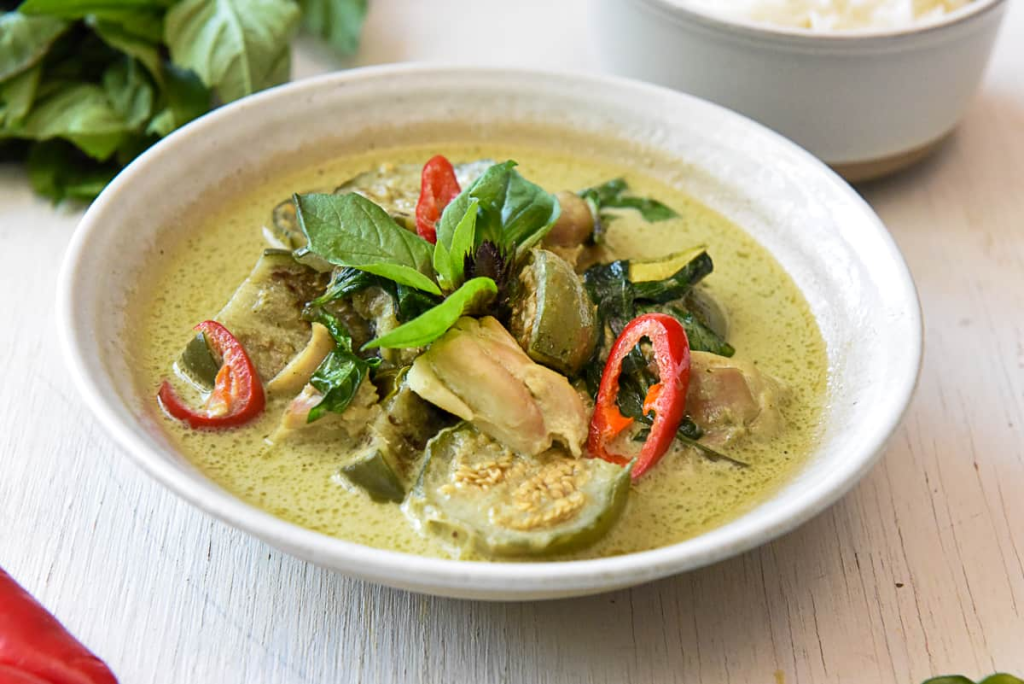 图片[6]-✨ Gaeng Keow Wan Gai: Thai Green Curry Chicken ✨ - Ayany Travel-Ayany Travel