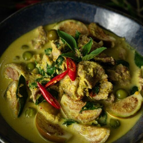 图片[3]-✨ Gaeng Keow Wan Gai: Thai Green Curry Chicken ✨ - Ayany Travel-Ayany Travel