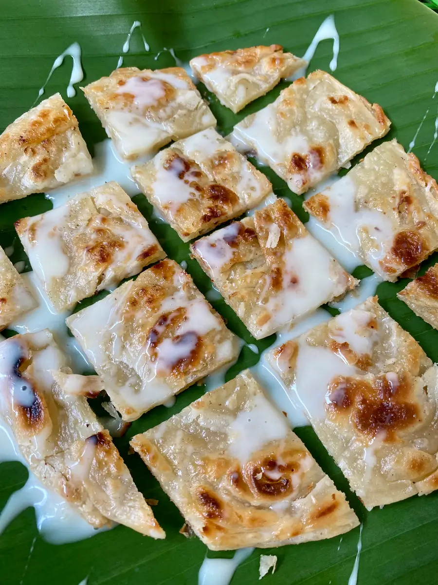 图片[5]-✨ Roti: A Versatile Thai Fried Flatbread ✨ - Ayany Travel-Ayany Travel