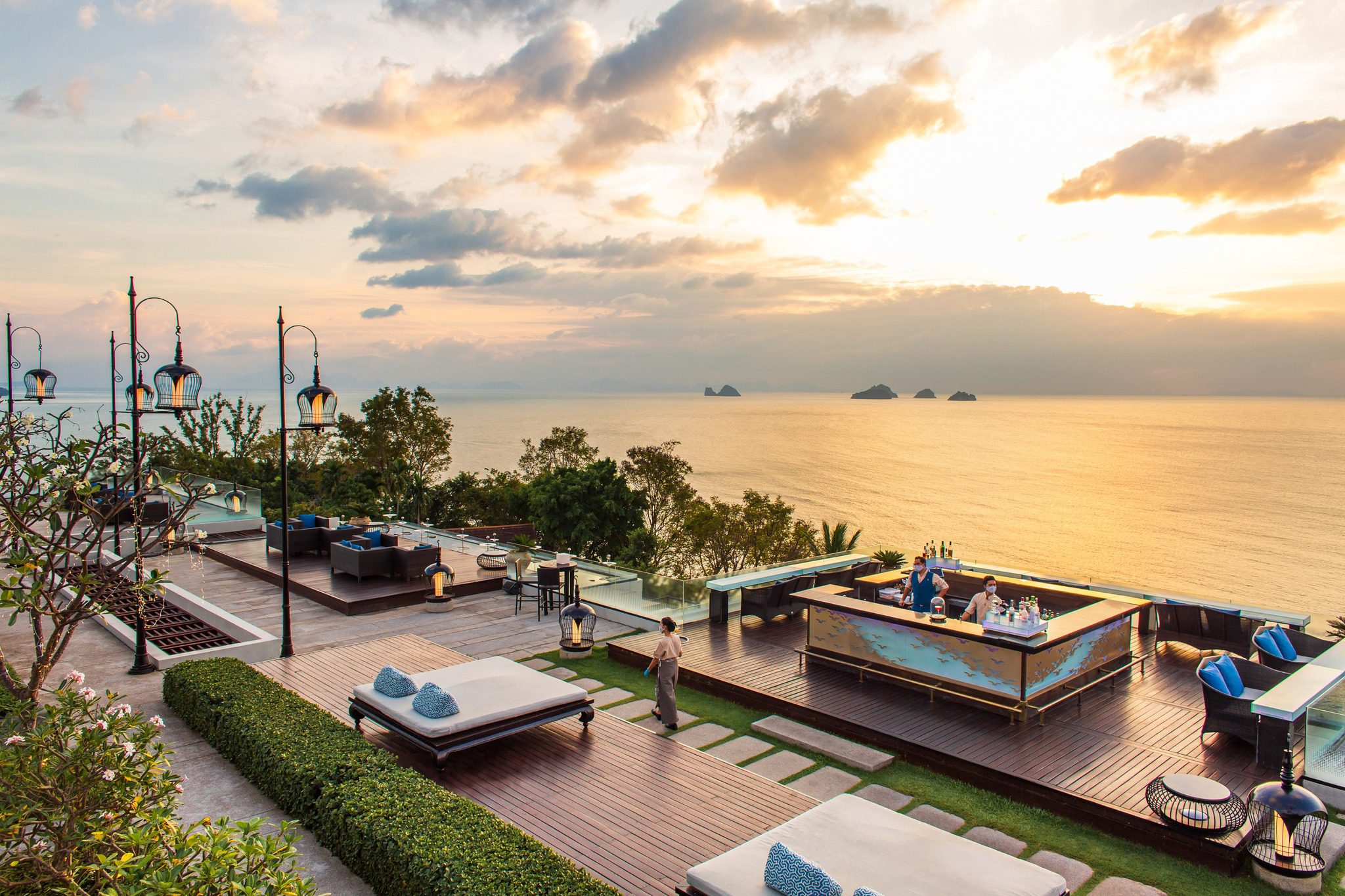 图片[2]-✨ Air Bar: A Premier Sunset Cocktail Experience at InterContinental Koh Samui Resort ✨ - Ayany Travel-Ayany Travel